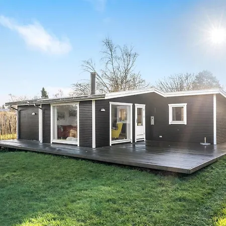 Holiday home Bassi - 650m From The Sea In Sealand By Interhome *
